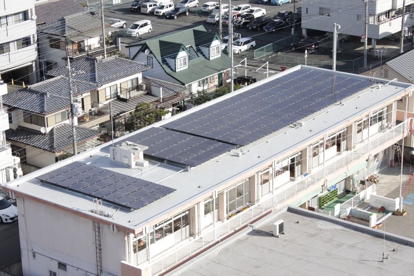 <官民協働事業>
セキスイハイム太陽光発電kidsニコニコプロジェクト
太陽光の売電益で保育所へブランコを贈呈!
~7月11日(金)に贈呈式を開催~
