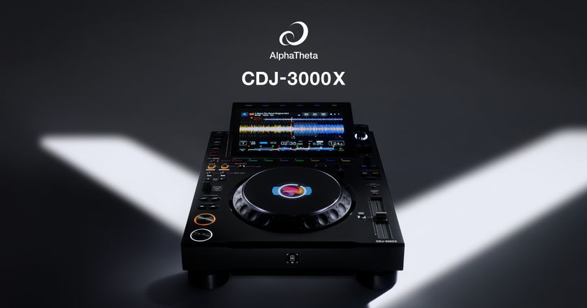 AlphaThetaから選曲の自由を解き放つ
クラウド&ストリーミング対応の
次世代プロフェッショナルDJプレーヤー「CDJ-3000X」が登場