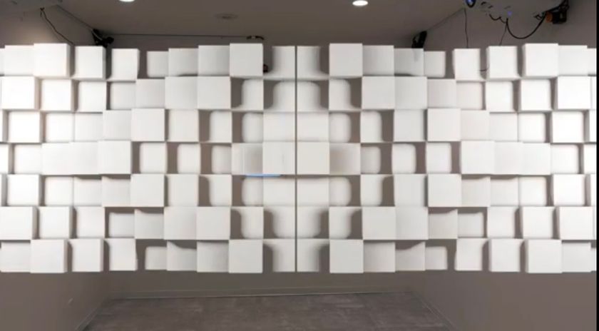 部屋が瞬間移動装置に
泊まれる仮想世界『ホーリープラネット』に、
時空を超える新プロジェクションマッピングが登場!