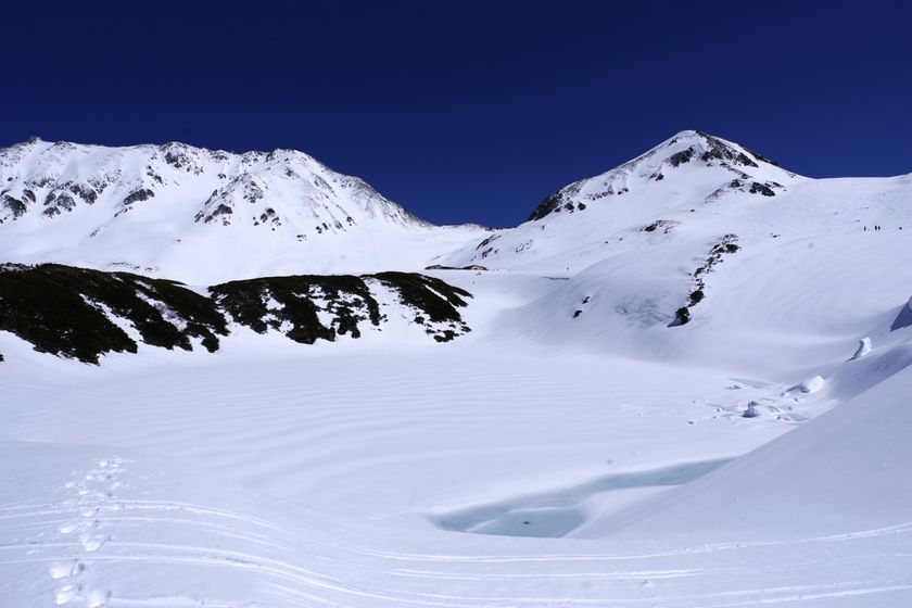 「立山黒部アルペンルート」に初夏の訪れ
2026年5月12日(火)より「みくりが池雪解け情報」配信開始!
