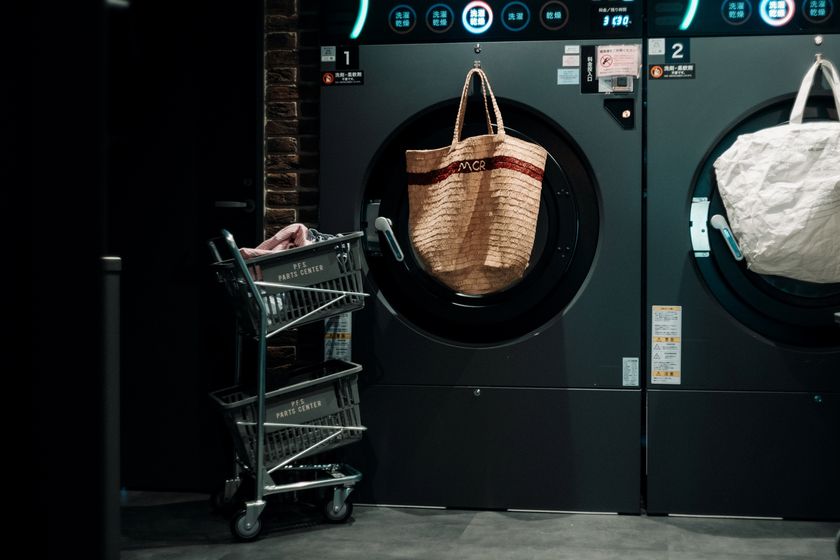 長らく品切れだった
P.F.S.ロゴ入りバスケットがセットの
アメリカ製ショッピングカートが復活