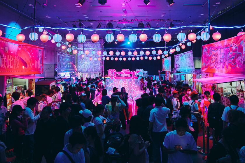 【イベントレポート】
「脳汁」をテーマにした「体験型フードフェス」に
3日間で約13,000人が来場!
脳汁をテーマにした体験型フードフェス『脳汁横丁2026』