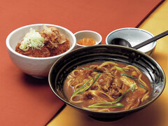 カレーうどんとたれカツ丼