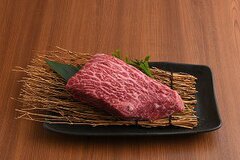 「上赤身もも肉ブロック」500g