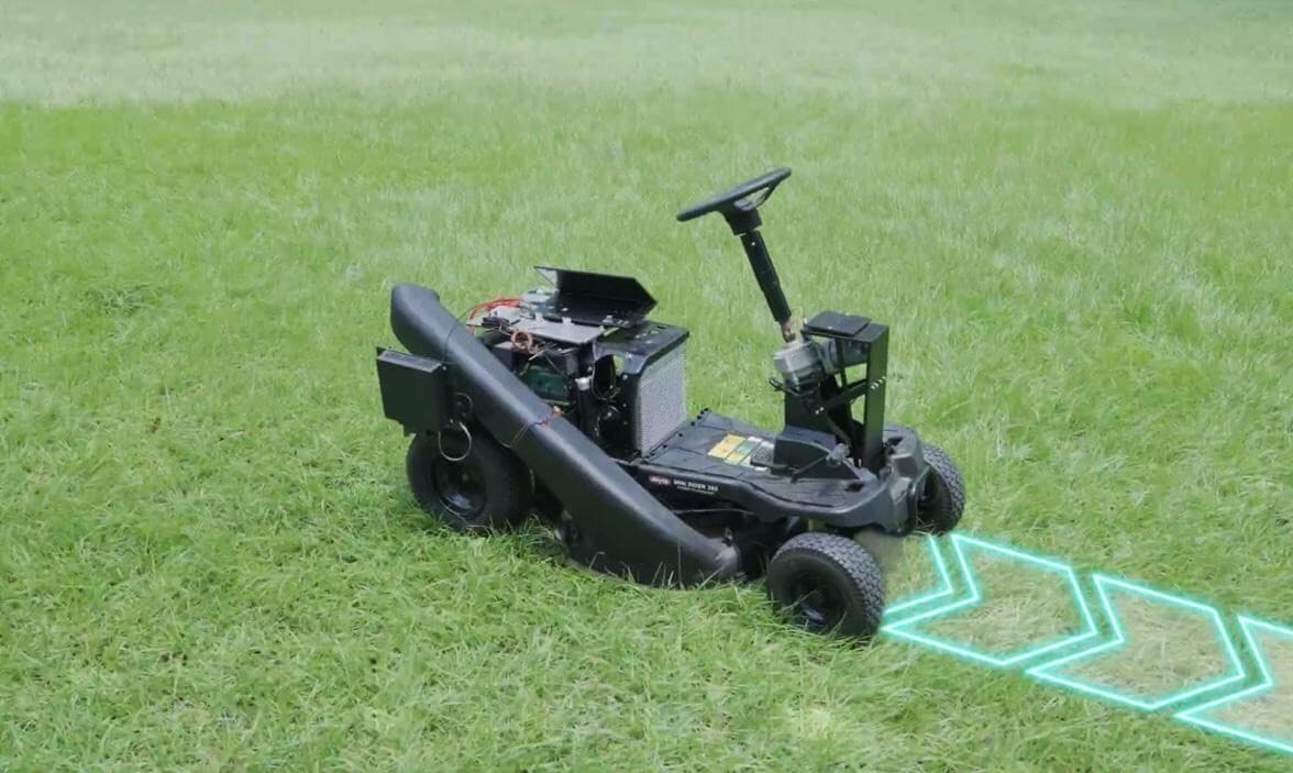 人手不足の日本農業を支援 台湾メーガゴテック、自律走行電動芝刈り機の最新モデルを公開