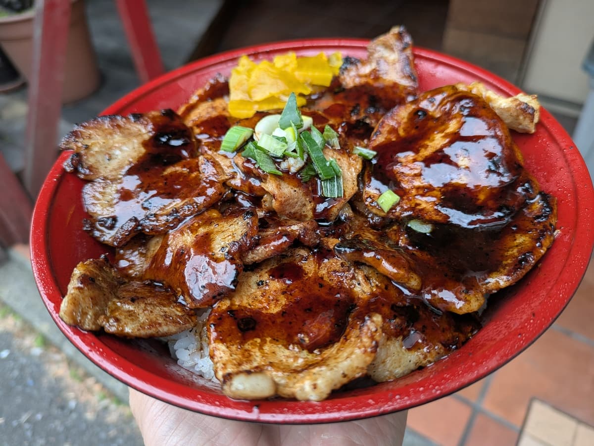 横浜反町【北海道帯広出身の作る新感覚の帯広豚丼】「オ・ベリベリ」オープン