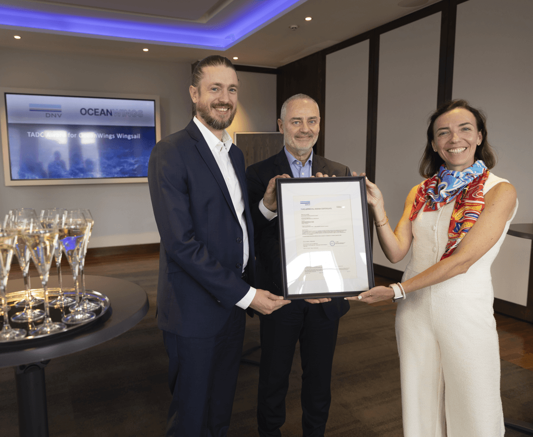 先進的なウィングセイル展開に追い風 ― オーシャンウィングス、DNVより型式承認設計証明(TADC)を取得