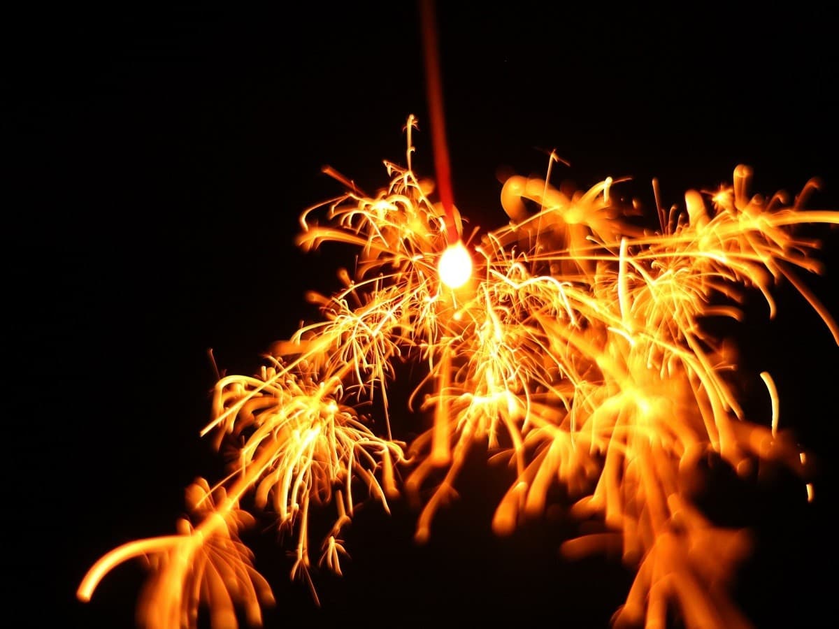 “花火づくしの夏”熱海温泉の宿が夏季限定プラン販売開始 線香花火とこだわり日本酒で夕涼みステイ|~2025年9月30日まで