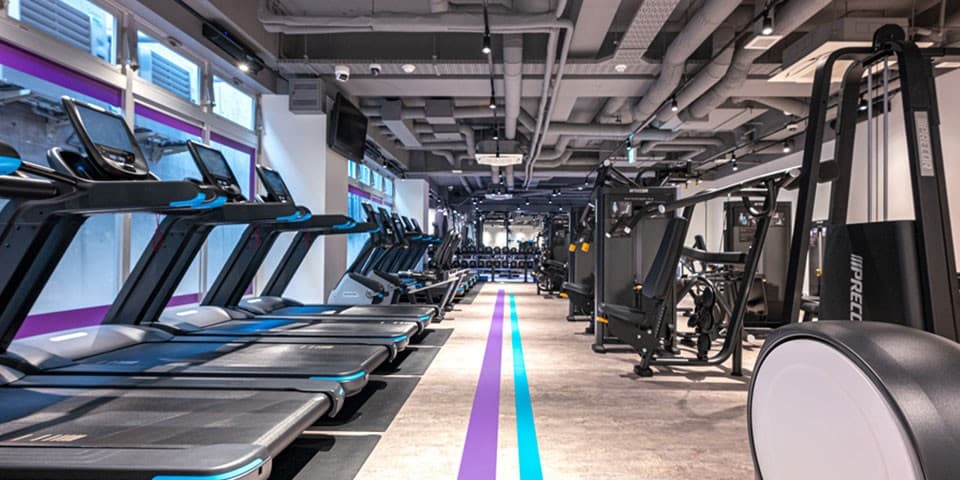 【HEALTHIER MAGAZINE(ヘルシアマガジン)】24時間年中無休フィットネスジム「エニタイムフィットネス」のウェブマガジン更新中!<ジムが「生活の一部」になるまで エニタイムフィットネス15周年、「続けること」が教えてくれる>