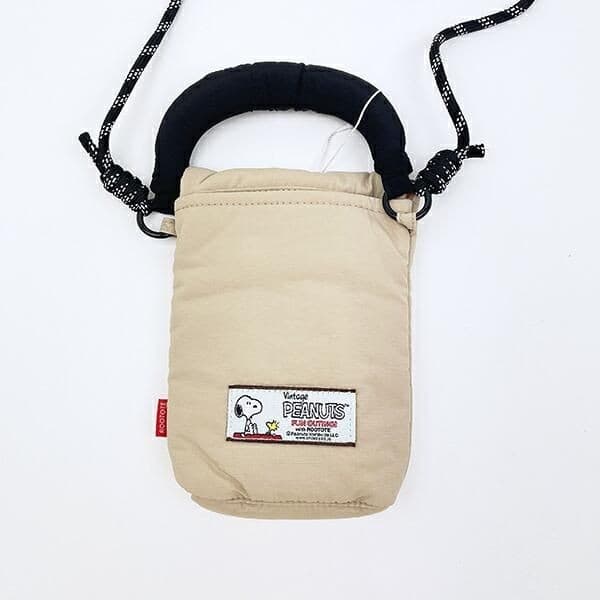 スヌーピー好き必見!シャイニー素材が映える大人かわいいルートートコラボのミニショルダー