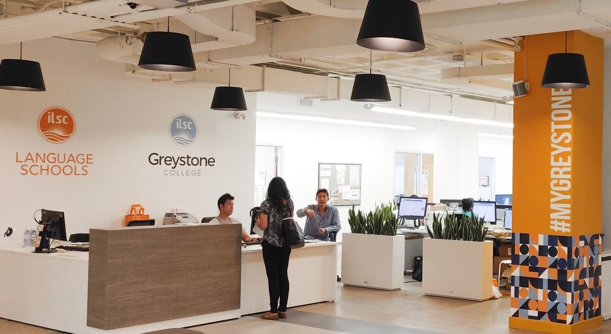 近畿大学国際学部の「1年間の留学プログラム」に511人が参加 令和6年(2024年)から留学先に新たにカナダを追加