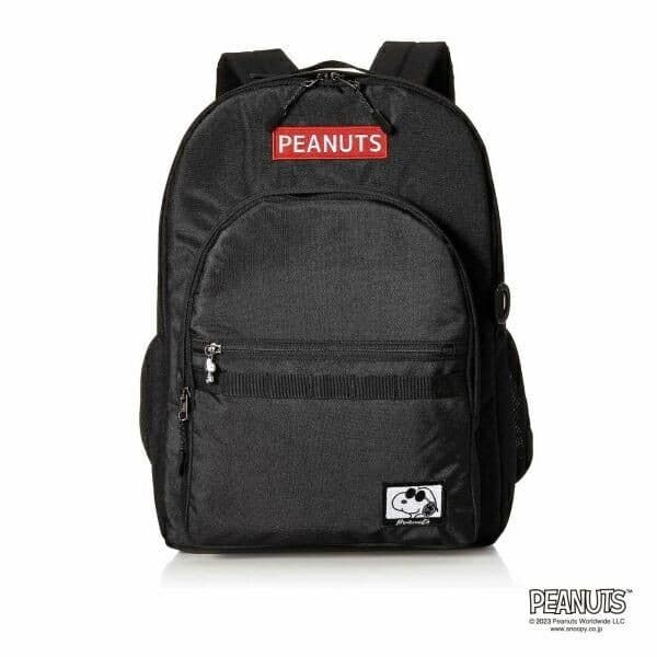スヌーピーのザ・ベーシック。お出かけに便利な容量と機能性に優れたバッグ類をピックアップ。誰でも使いやすいシンプルデザインが特徴です。