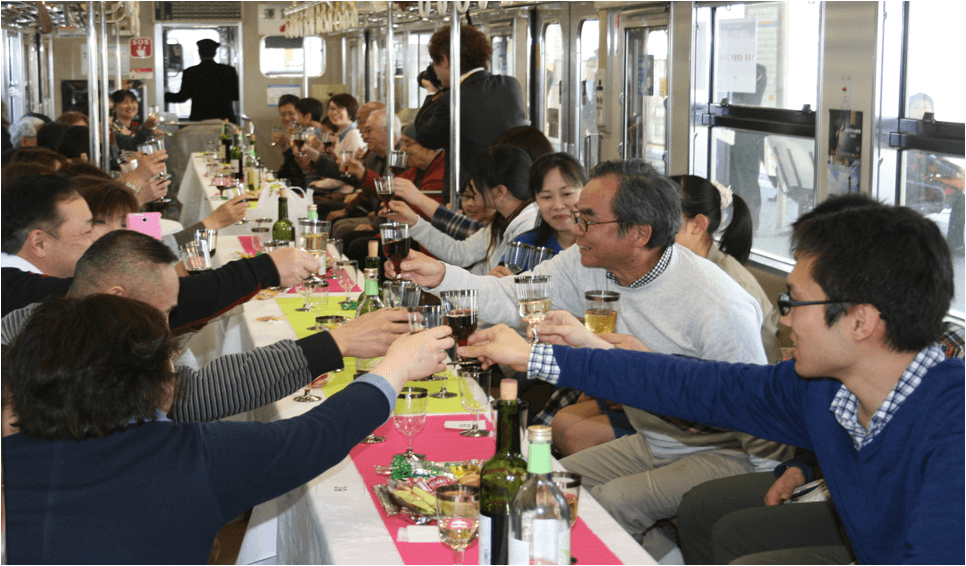 福塩線の魅力再発見　福塩線ワイン列車が走ります！