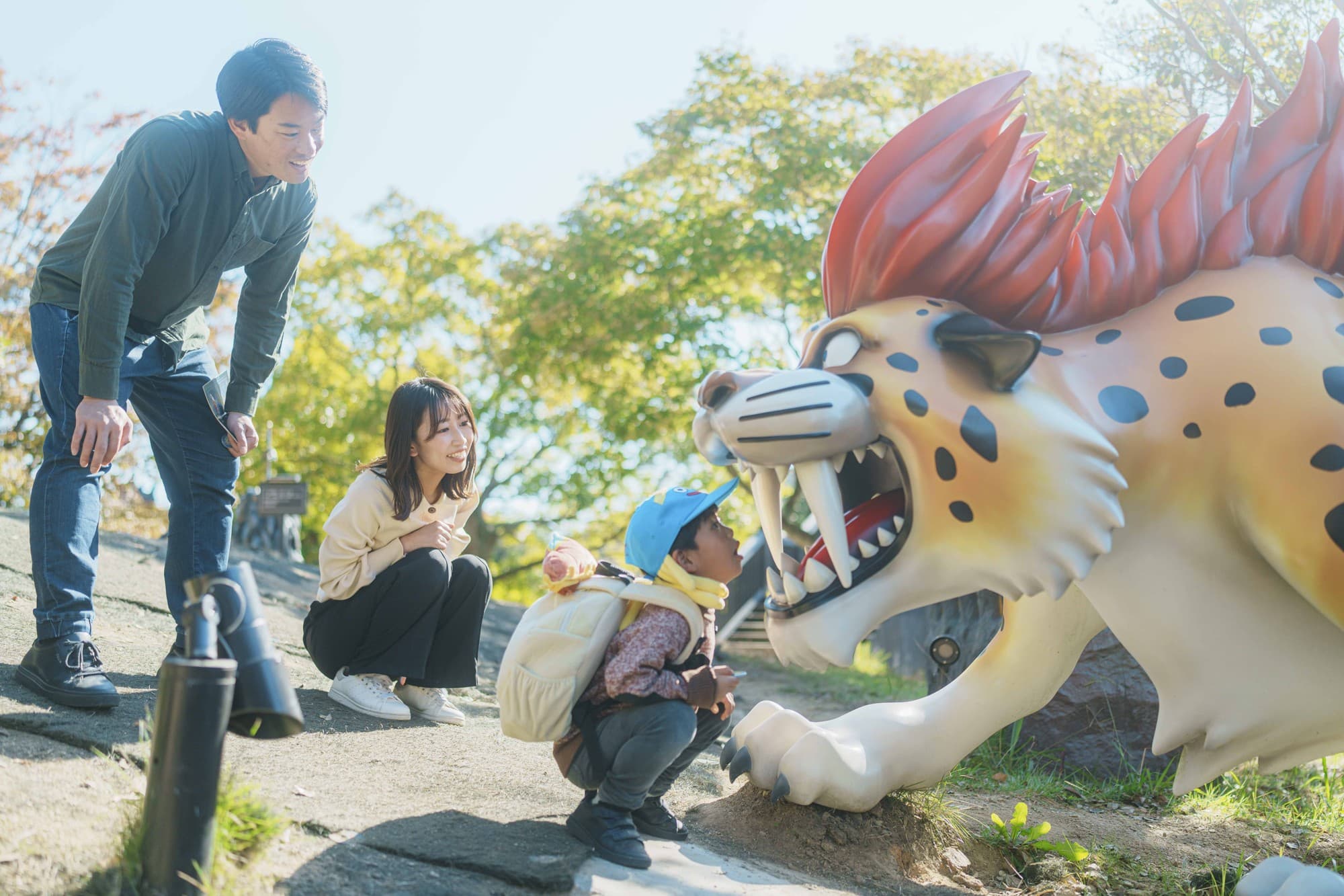 HD-2D版『ドラゴンクエストI&II』コラボイベント開催決定記念 かつて夢中になった冒険を、今度は家族と一緒に 「ドラゴンクエスト アイランド」秋限定!2つのファミリーセット券 10月1日(水)より利用開始