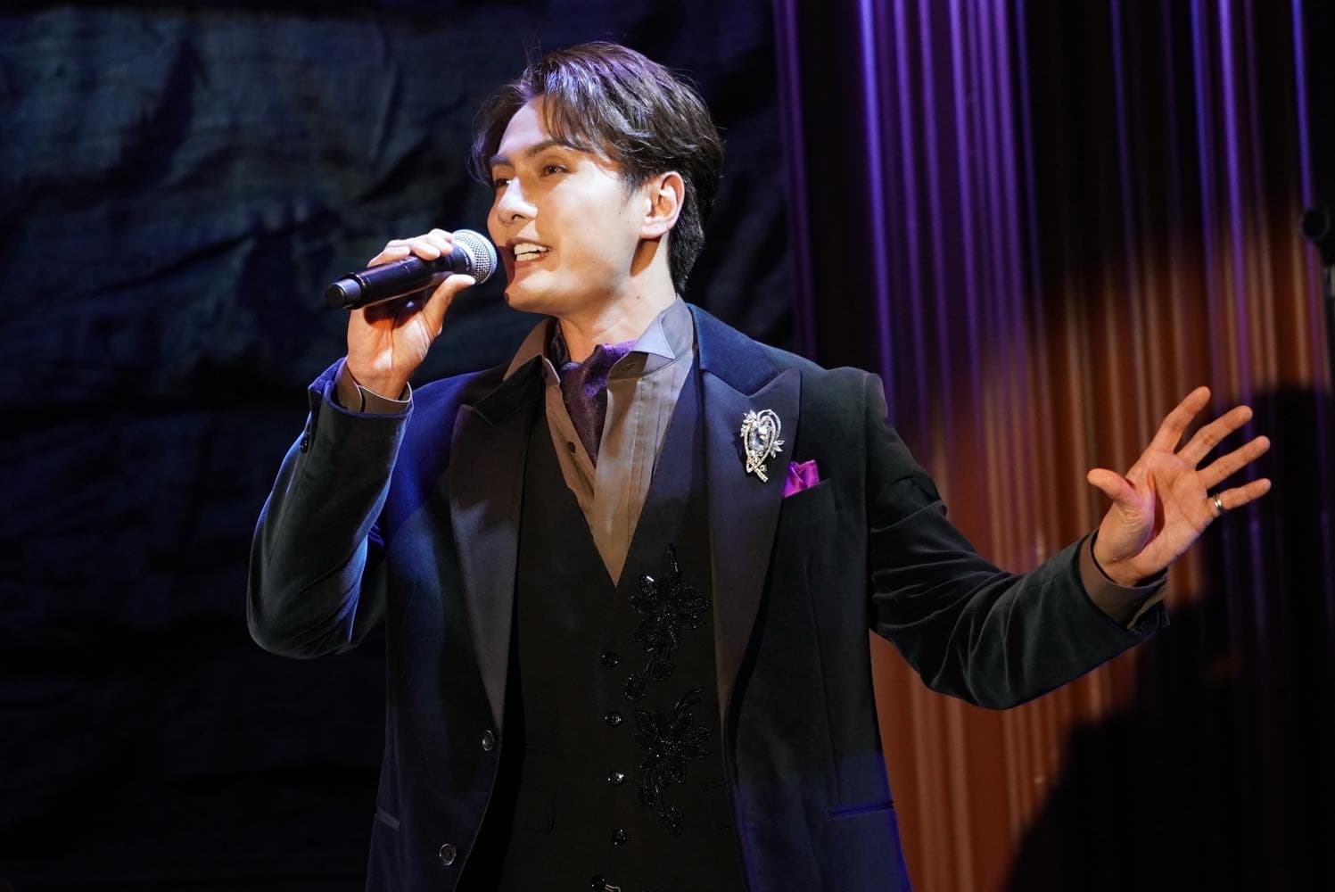 加藤和樹、COTTON CLUB で2025年を締めくくるライブを開催、"GIG" Tour 2026 の日程も決定!