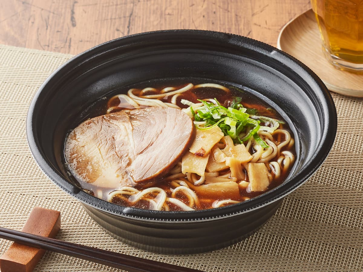 ミシュラン1つ星の名店「Japanese Soba Noodles 蔦」店主 大西　祐貴氏が監修 おうちで楽しむプロのひと品　『トップバリュ　醤油ラーメン』 １２/１４（火）　発売