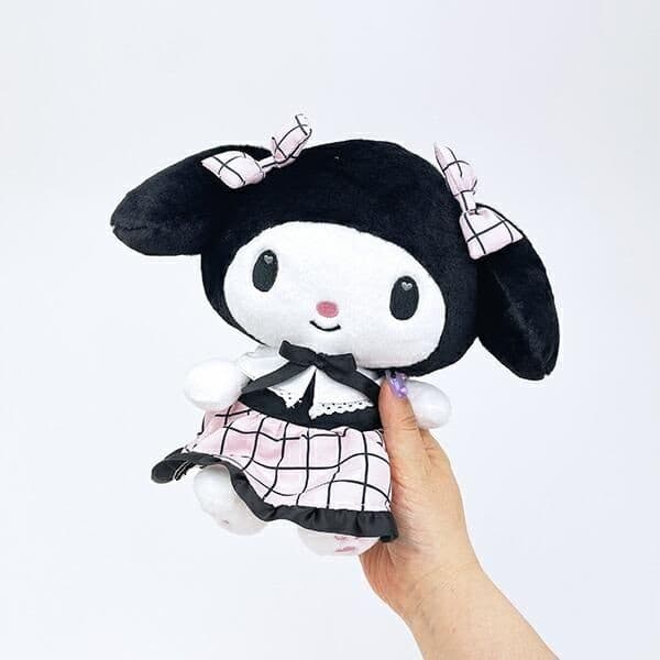 上品な可愛さ!サンリオのブラックグラフシリーズ。いつもに増しておしゃれです。