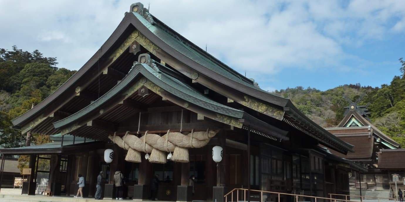 「おでかけ」おすすめ情報を届けている「駅探おでかけラボ」にて、島根の2大パワースポット「美保神社」と「出雲大社」を「両参り」するときのおすすめルートや八重垣神社との「三社巡り」についてご紹介した記事を公開しました。