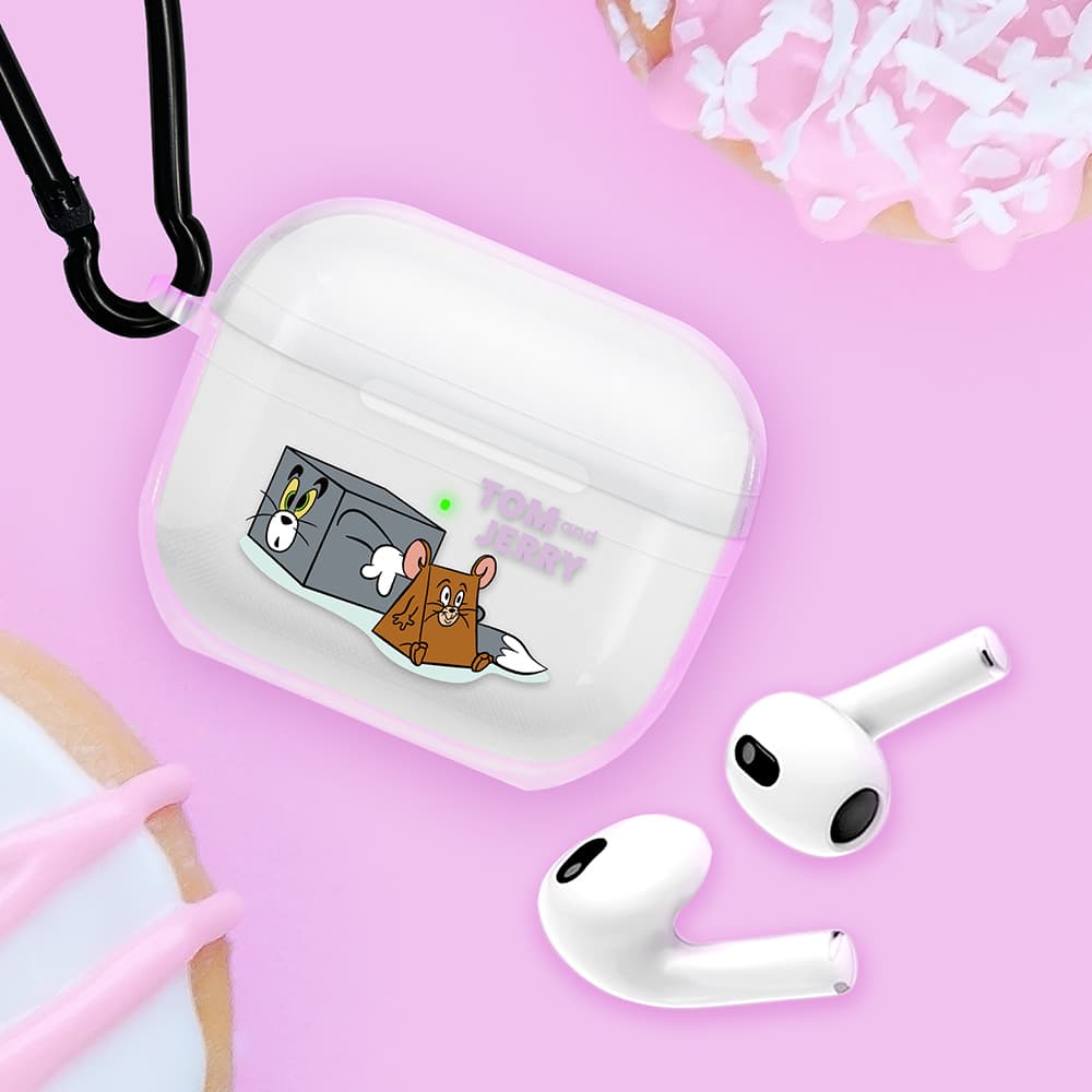 「トムとジェリー」キャラクターデザインと「バットマン」デザインのAirPods 第三世代対応のケース各種を発売