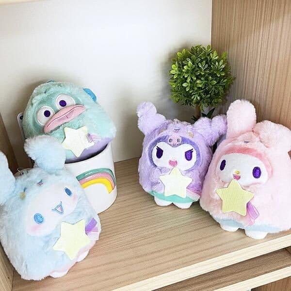 サンリオキャラクターズたちがもふもふお化けに大変身。パステルカラーの癒しのマスコットです。