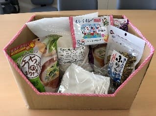 STAY HOME 学生応援便を届けます