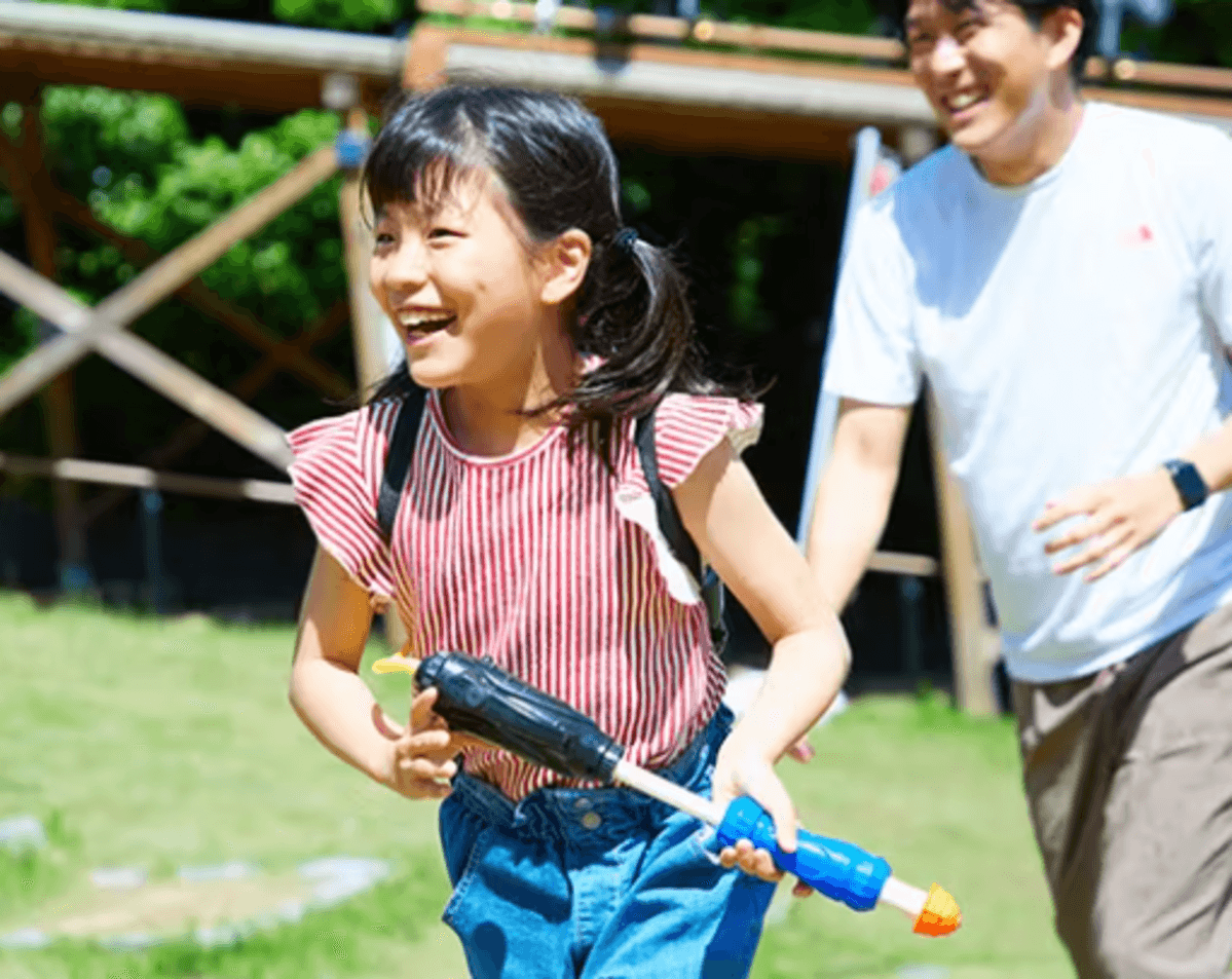 四方八方から襲い来る水しぶきを避け、この夏最大のお宝を見つけ出せ！夏のウォーターイベント『しんちゃんのドキドキ水中探検』