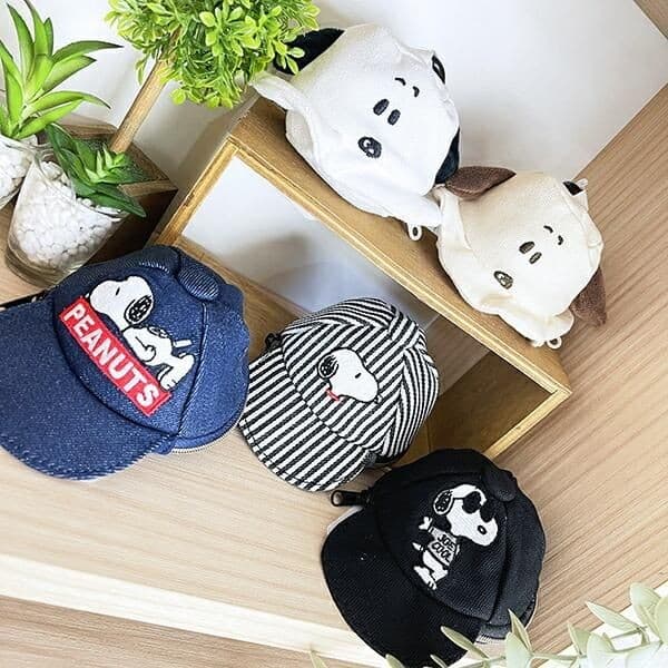 遊び心がたまらない!使うも飾るも優秀すぎるスヌーピーのキャップ型ポーチ