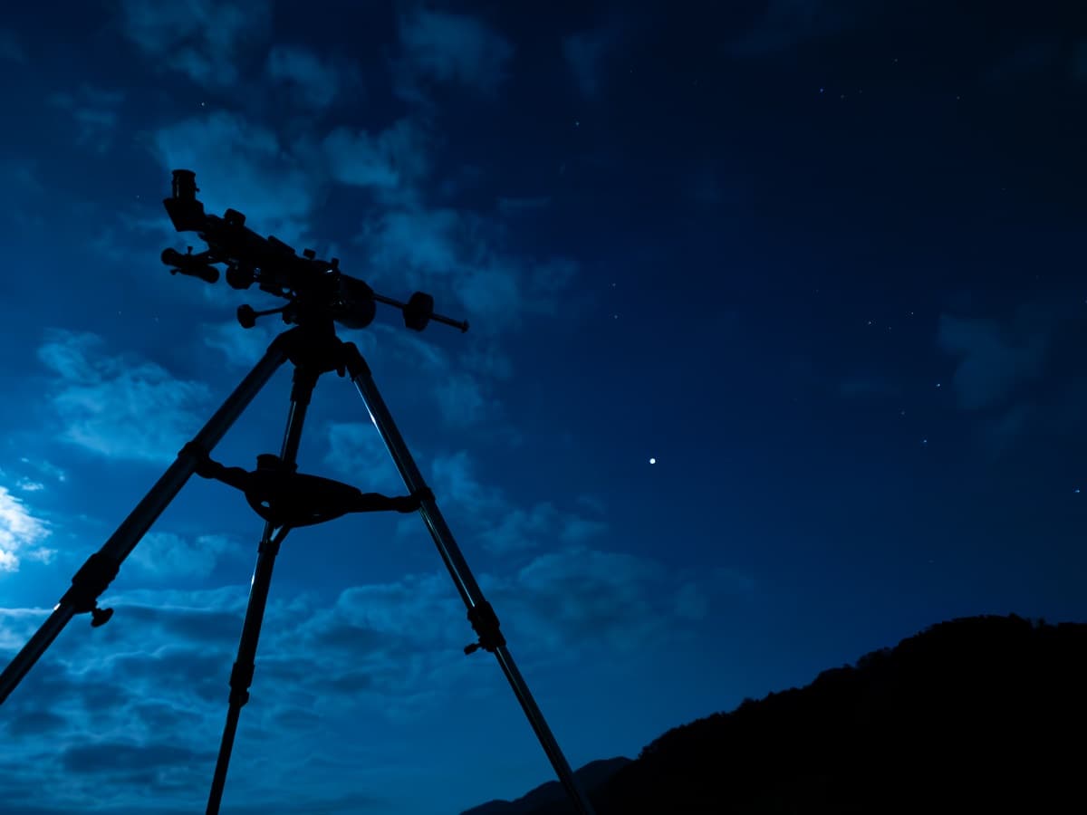 栃木・奥日光温泉のホテルが天体観測プラン販売開始　星空と温泉に癒される冬旅｜2024年12月1日～2025年3月31日