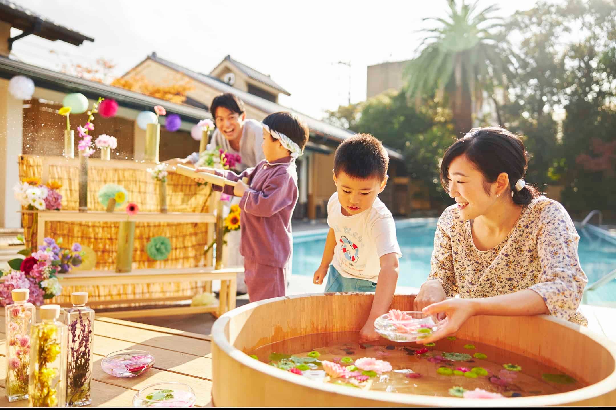 界 伊東　“花すくい”や“源泉でっぽう”で伊東らしい夏体験！「温泉花あそび」のご提案　期間:2020年8月1日～31日