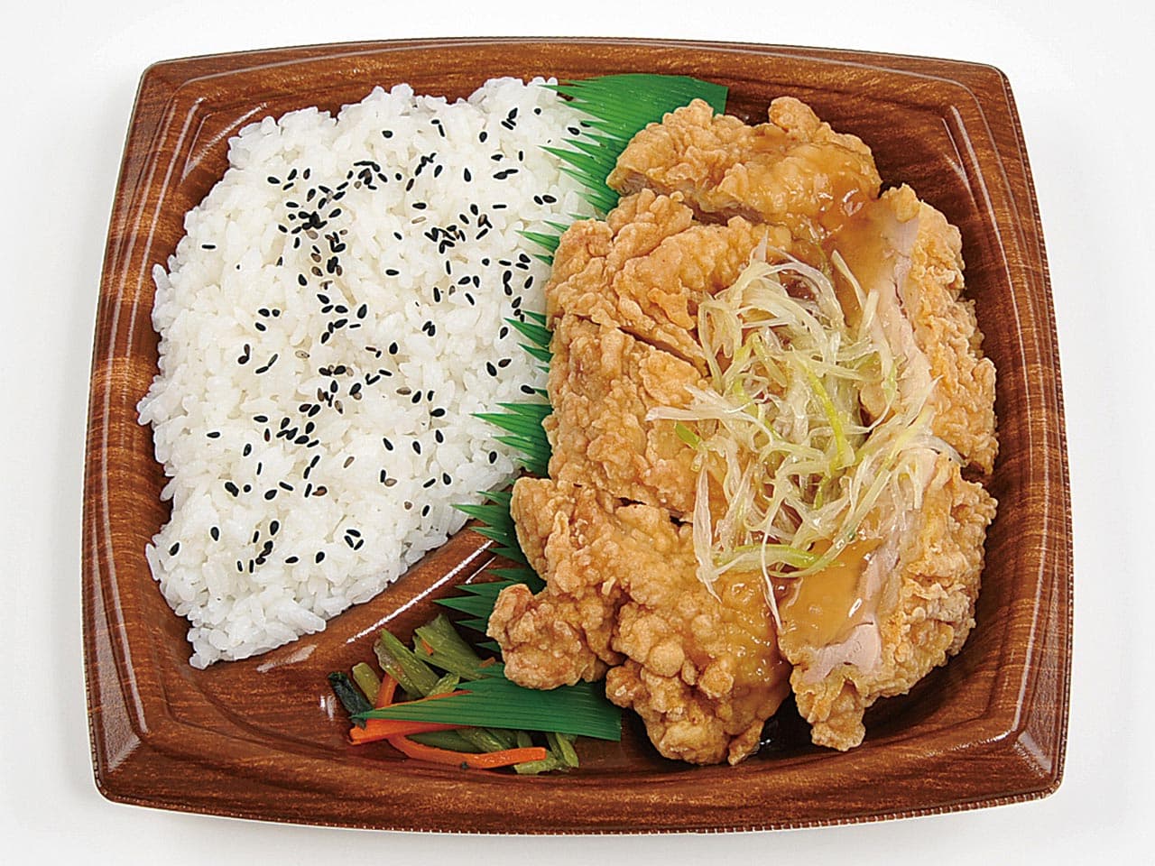 今度のチキンはネギが違う！ 「しゃきしゃきネギで食べる油淋鶏弁当」　 ご飯もおいしくなって６/２３(火）新発売