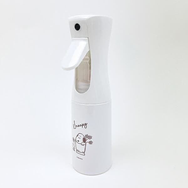 お部屋に馴染むこのシンプルな可愛さが嬉しい!スヌーピーのミストスプレーボトル