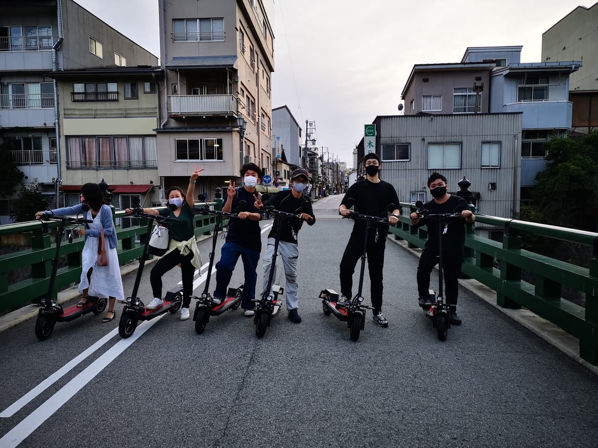 日本屈指の観光地、高山で電動キックボードレンタル開始！