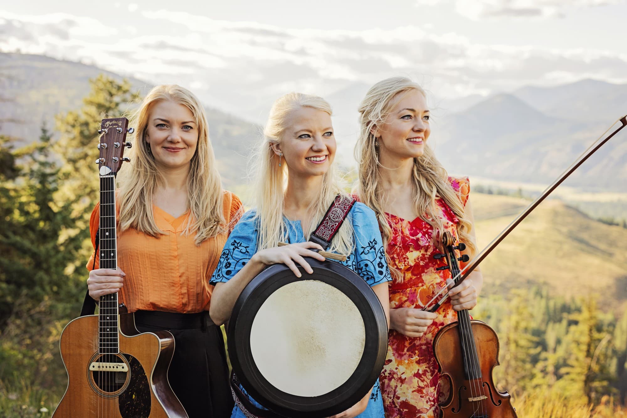 弾いて・歌って・踊れるケルティック・ミュージック三姉妹 「ザ・ゴサード・シスターズ」再来日ツアー決定!