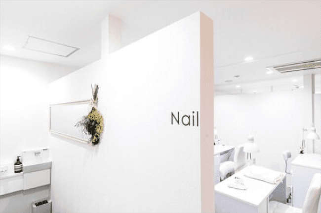 シンプルなデザインも格上の仕上がりに！理想の指先と目元が叶う『Nail&Eyelash JUNX 神戸三宮店』を駅近ドットコムで公開