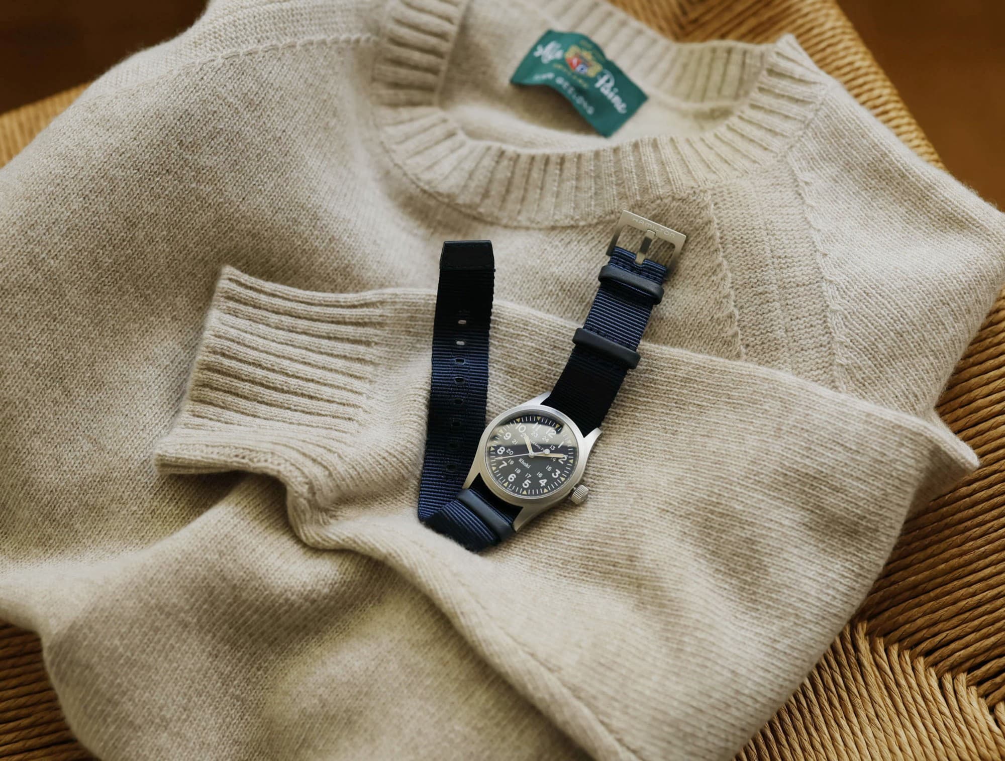 【SHIPS × HAMILTON】ネイビートーンで統一したエクスクルーシブモデルが9月26日(金)より発売!