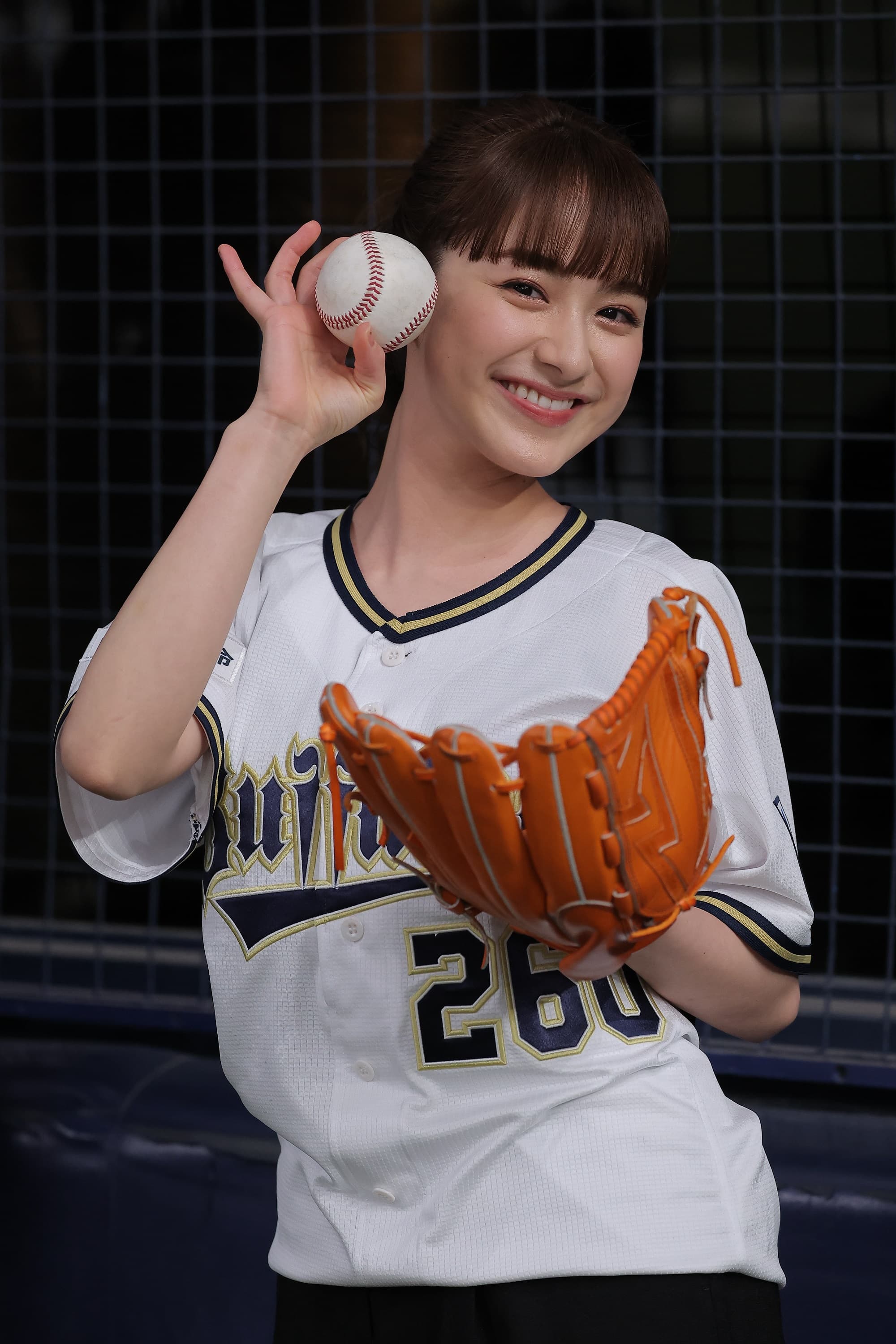 平祐奈が願いを込めて全力投球！！『オリックスが今季も優勝できますように！』ＢＳ松竹東急ベースボールシアター　 特別始球式　4月19日 オリックス×楽天