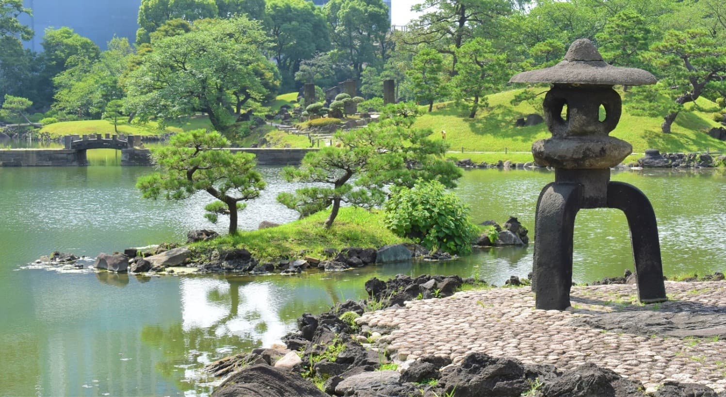 旧芝離宮恩賜庭園「開園100周年記念事業」を2024年4月より１年を通じて開催します