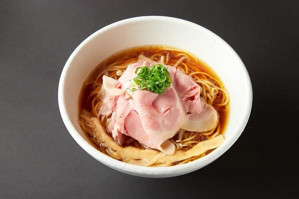 ときわ台駅から徒歩1分！「肉そば（醤油）」が不動の人気！メディアで表彰実績多数！東京で人気のラーメン店『麺屋宗 肉そば総本店』の情報をFindグルメで公開