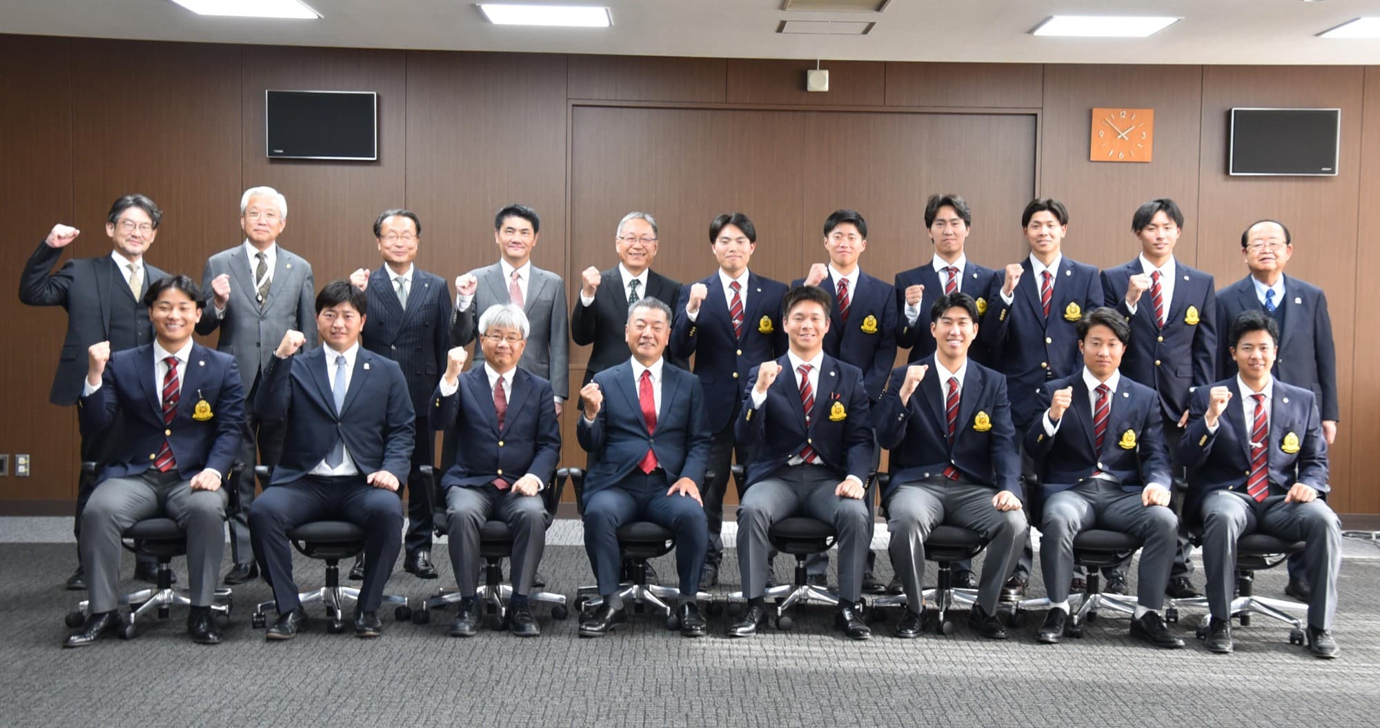 【名城大学・硬式野球部】明治神宮大会ベスト4を立花理事長や野口学長ら役員に報告