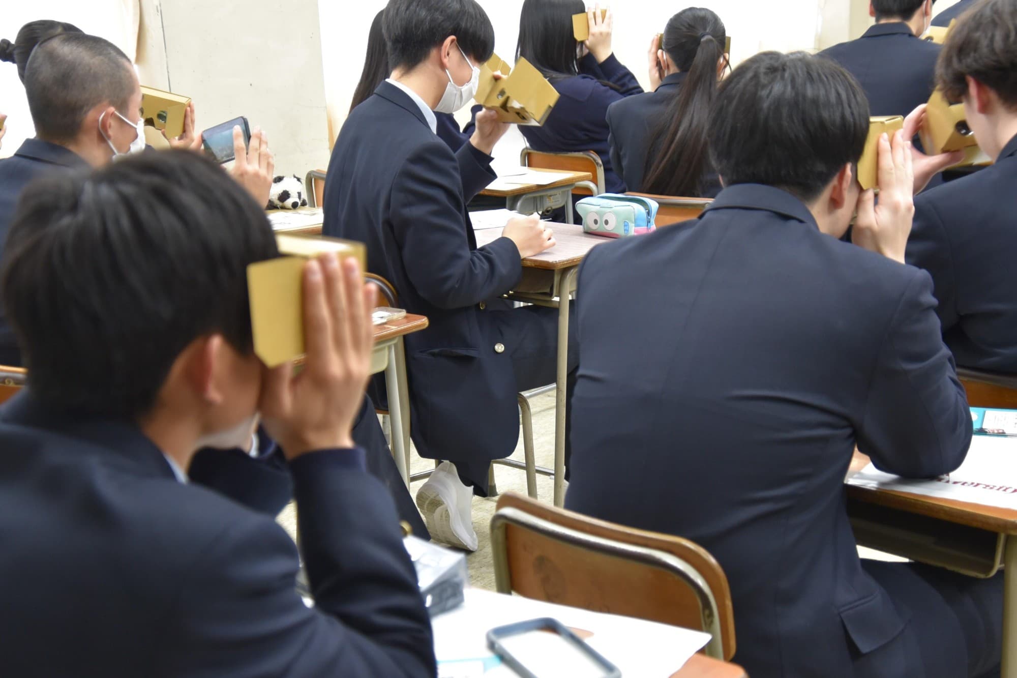 【名城大学】富山県立氷見高校で本学の5教員が出前講義