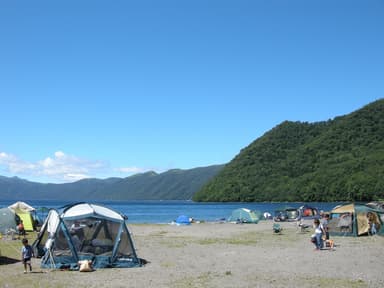 湖畔、海辺、山の中、好みのフィールドから選べます