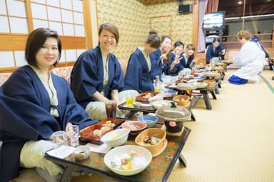 和風旅館での夕食