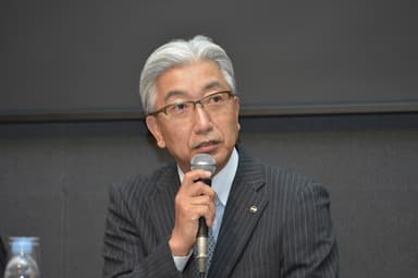 安徳光郎氏