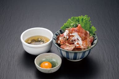 絶品！自家製ローストビーフ丼