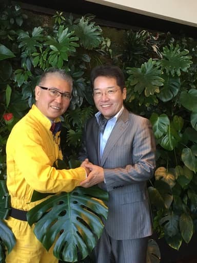 石原氏と代表の奥迫