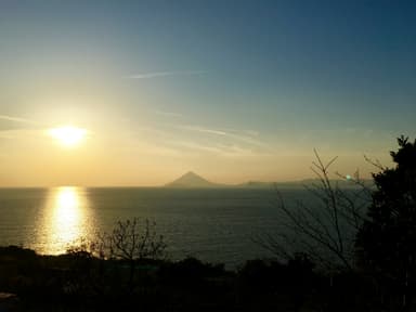 工場からの景色(錦江湾・開聞岳)