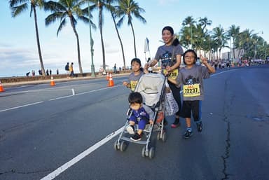 ファミリーでの参加が目立つレースデーウォーク