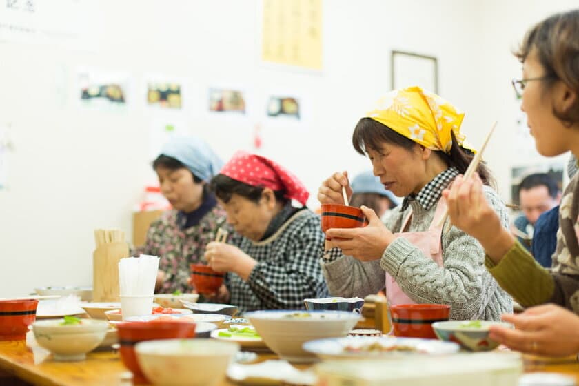 南郷アートプロジェクト2016“食をあつめる。”
「食通―Food correspondence」
トークイベント＆アーカイブ展開催