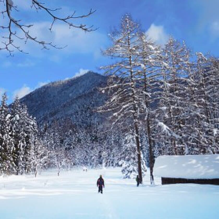 岩手県・西和賀で豪雪地帯をまるごと楽しむ『大人の遠足』
“かんじき体験＆古民家ランチ”プランを提供開始