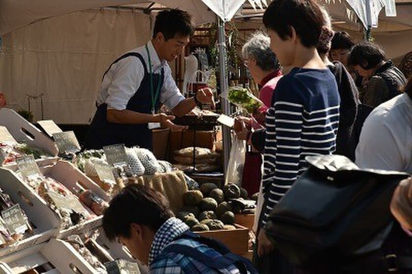 有機野菜の「ビオ・マルシェの宅配」
屋外マルシェイベント
「BIO(ビオ)-ICHI(イチ) at 三条駅前」に出店